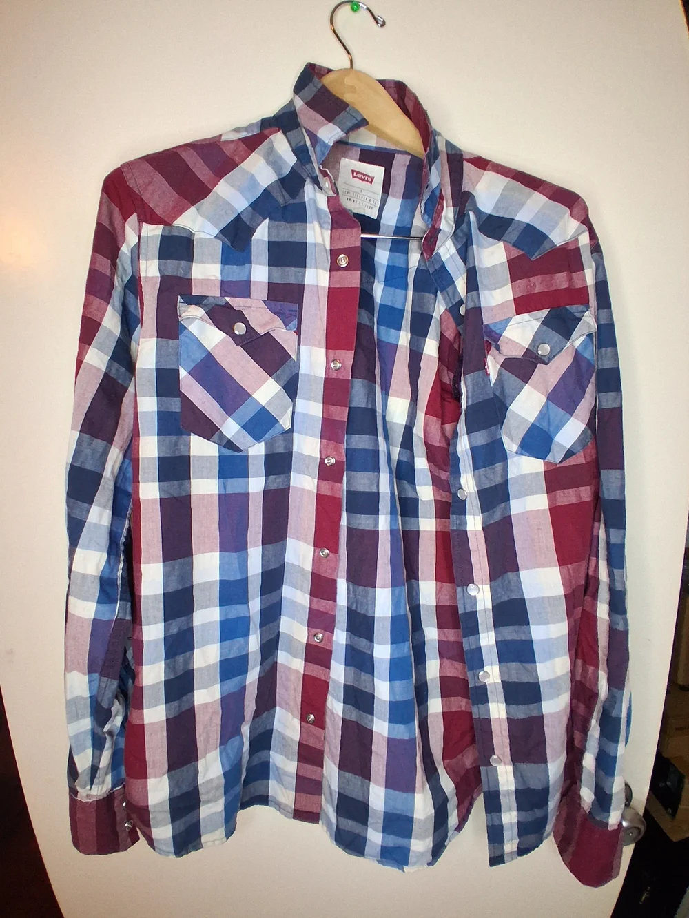 Levi's Men’s Plaid Button-Up Shirt in Blue & Red